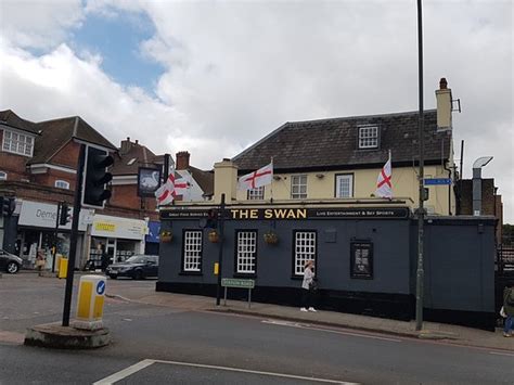 swan hotel west wickham.